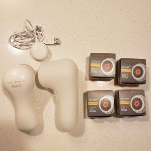 Clarisonic Cleanser w/ Case, Charger & Brushheads